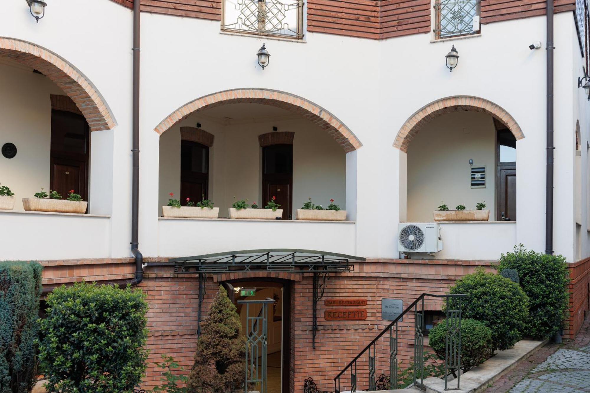 La Maison De Caroline Alba Iulia Exterior photo